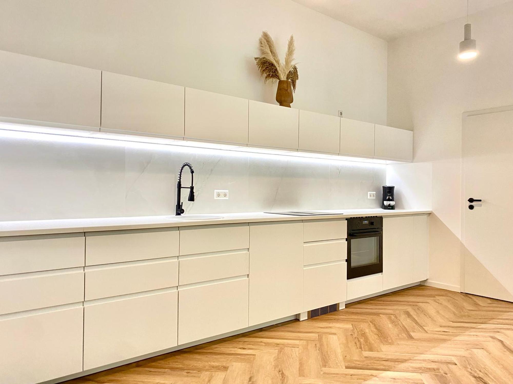 Loft Am Lech I Rollstuhlgerecht I Tiefgarage I Kueche I Terrasse Apartment Fussen Bagian luar foto
